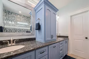 1126 Island Blvd, Crystal Beach, TX 77650 - Photo 19