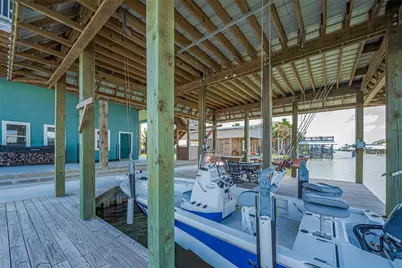 1126 Island Boulevard, Crystal Beach, TX 77650 - Photo 39