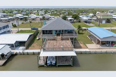 1126 Island Boulevard, Crystal Beach, TX 77650 - Photo 45