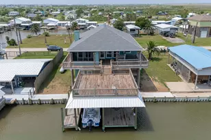1126 Island Blvd, Crystal Beach, TX 77650 - Photo 45