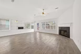 3143 Oakwood Run Dr, Sugar Land, TX 77498 - Photo 5