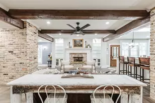 8638 Oakford Dr, Houston, TX 77024 - Photo 9