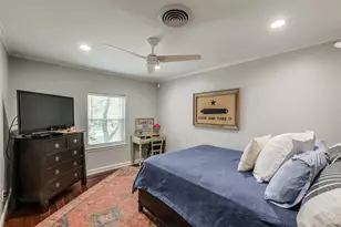 8638 Oakford Dr, Houston, TX 77024 - Photo 31