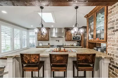 8638 Oakford Drive, Houston, TX 77024 - Photo 11