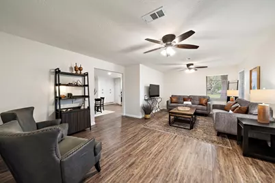 1606 E Fayle Street, Baytown, TX 77520 - Photo 5