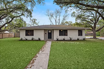 1606 E Fayle Street, Baytown, TX 77520 - Photo 1