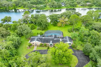 45 Lake Rd Road, Lake Jackson, TX 77566 - Photo 1