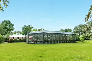 45 Lake Rd Rd, Lake Jackson, TX 77566 - Photo 9