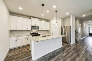 8515 Lake Groove Ln, Baytown, TX 77523 - Photo 9