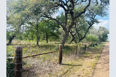 1390 County Road 106, Columbus, TX 78934 - Photo 9
