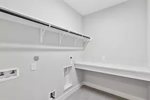 16045 Hayes Pk Dr, Houston, TX 77079 - Photo 17