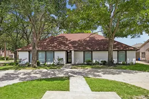 2930 Riata Ln, Houston, TX 77043 - Photo 1
