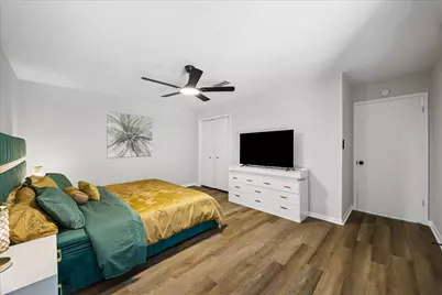 2930 Riata Lane, Houston, TX 77043 - Photo 25