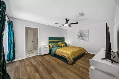 2930 Riata Lane, Houston, TX 77043 - Photo 23