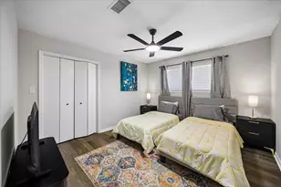2930 Riata Ln, Houston, TX 77043 - Photo 21