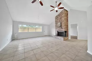 2439 Creek Meadow Dr, Houston, TX 77084 - Photo 3