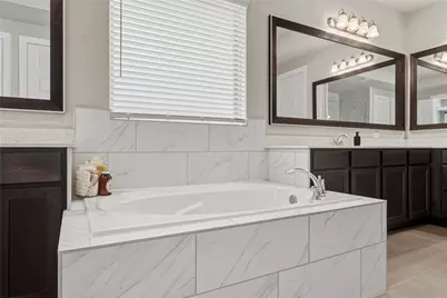 5110 W Lacey Garden Loop, Houston, TX 77018 - Photo 31