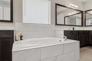 5110 W Lacey Garden Loop, Houston, TX 77018 - Photo 31