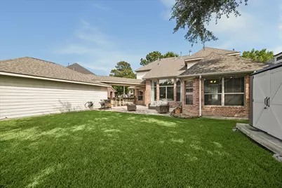 15410 Stone Gables Lane, Houston, TX 77044 - Photo 9