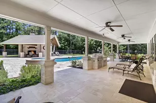 256 Southcreek Park, Livingston, TX 77351 - Photo 9