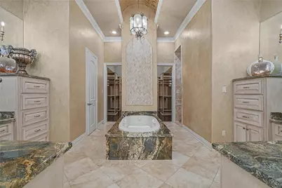 15611 Oyster Cove Drive, Sugar Land, TX 77478 - Photo 9