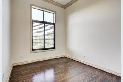 3388 Sage Road #301, Houston, TX 77056 - Photo 5