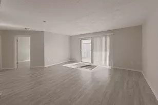 2816 S Bartell Dr, Houston, TX 77054 - Photo 3