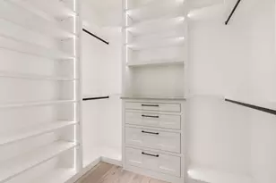 46 W Broad Oaks Dr, Houston, TX 77056 - Photo 27