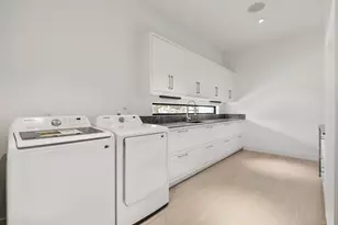 46 W Broad Oaks Dr, Houston, TX 77056 - Photo 43