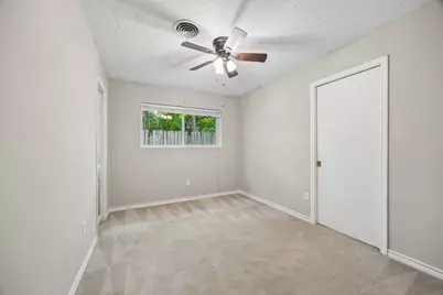 5503 Darnell Street, Houston, TX 77096 - Photo 9