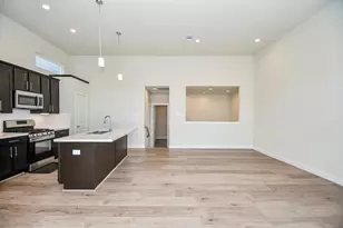135 Knightsbridge Park Ln, Houston, TX 77018 - Photo 11