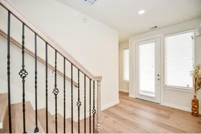 135 Knightsbridge Park Lane, Houston, TX 77018 - Photo 5