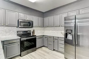 2111 Welch St, Houston, TX 77019 - Photo 5