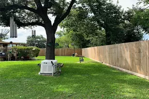 7402 Dearborn St, Houston, TX 77055 - Photo 3