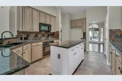 30 S Rambling Ridge Place, Conroe, TX 77385 - Photo 3