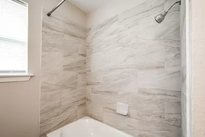 122 Honeysuckle Drive, Baytown, TX 77520 - Photo 27