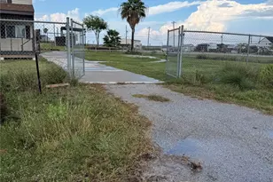 4606 Mallard St, Hitchcock, TX 77563 - Photo 23