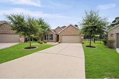 10 Log House Court, Tomball, TX 77375 - Photo 3
