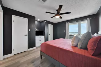 7600 Seawall Boulevard #206, Galveston, TX 77551 - Photo 11
