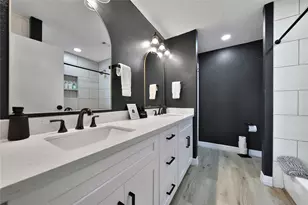 7600 Seawall Blvd, Galveston, TX 77551 - Photo 13