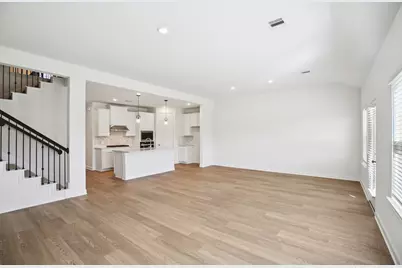 213 Raine Manor Court, Montgomery, TX 77316 - Photo 5