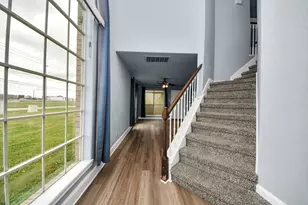 1010 Gardenwalk Dr, La Porte, TX 77571 - Photo 5