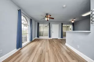 1010 Gardenwalk Dr, La Porte, TX 77571 - Photo 7