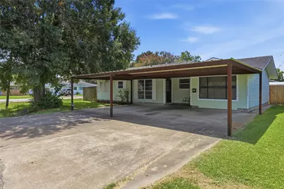 412 S 4th 1/2 Street, Nederland, TX 77627 - Photo 1