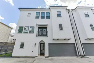 1039 W 24th St, Houston, TX 77008 - Photo 1