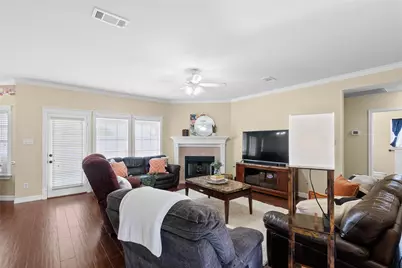 4012 Park Hurst, Bryan, TX 77802 - Photo 5