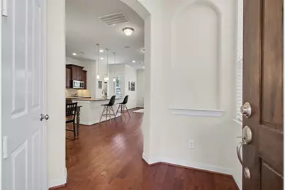 10022 Spring Shadows Park Circle, Houston, TX 77080 - Photo 5