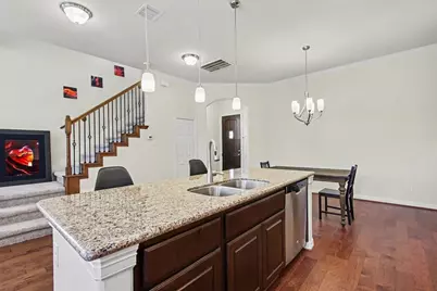 10022 Spring Shadows Park Circle, Houston, TX 77080 - Photo 9