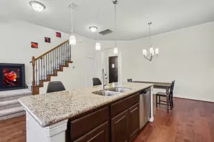 10022 Spring Shadows Park Cir, Houston, TX 77080 - Photo 9