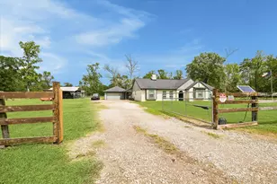 663 County Rd 4432, Dayton, TX 77535 - Photo 3